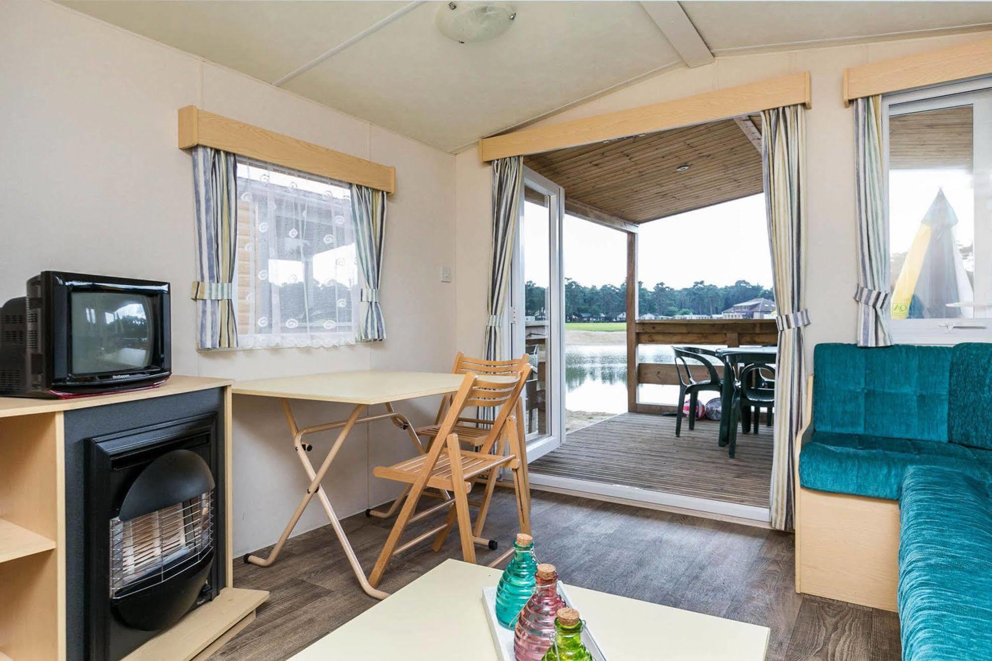 Oostappen Vakantiepark Droomgaard 카슈벨 외부 사진